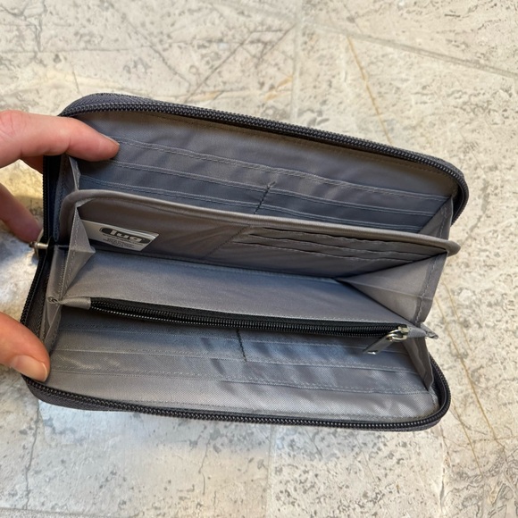 Lug Handspring long wallet - Picture 4 of 6